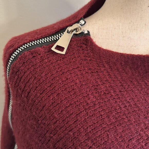 Burgundy and Gray Fringe Poncho with Zipper - Picture 4 of 10